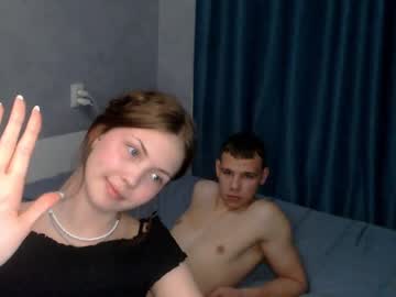couple Webcam Girls Sex Thressome And Foursome with luckysex_