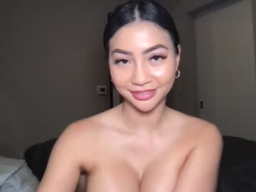 girl Webcam Girls Sex Thressome And Foursome with kiraaaxo
