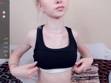 girl Webcam Girls Sex Thressome And Foursome with h0lyangel